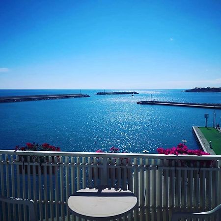 B&B La Baia Sea Rooms บิสเชลเย ภายนอก รูปภาพ