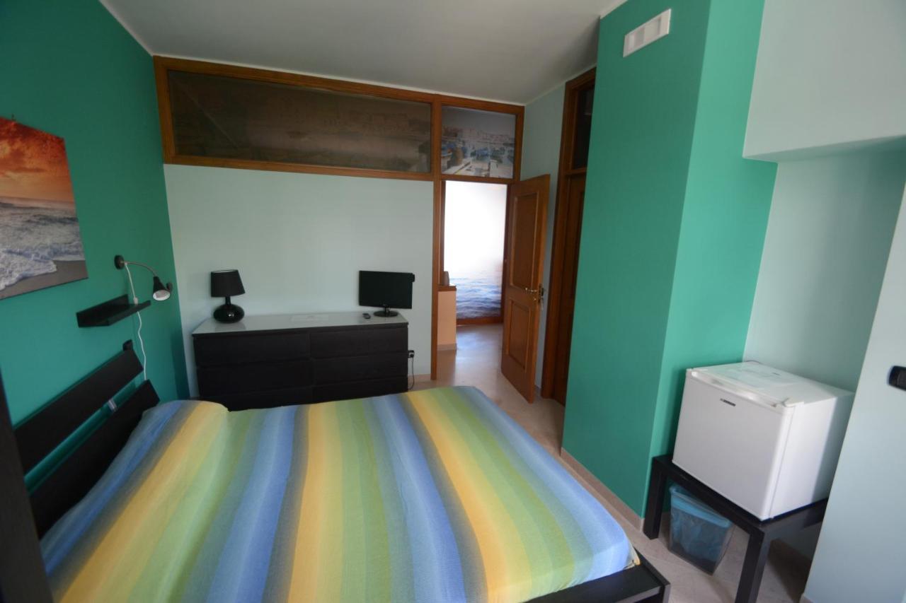 B&B La Baia Sea Rooms บิสเชลเย ภายนอก รูปภาพ